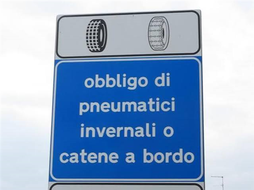 Ordinanza per circolazione sulle strade della provincia di Vercelli con pneumatici da neve a bordo oppure mezzi antisdrucciolevoli idonei per la marcia su neve o ghiaccio, di tutti i veicoli a motore esclusi i ciclomotori e motocicli a 2 ruote, dal 15/11/2026 al 15/04/2027